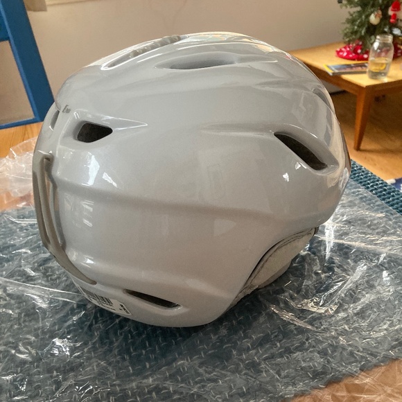 Giro ERA Ski Helmet - Picture 3 of 4